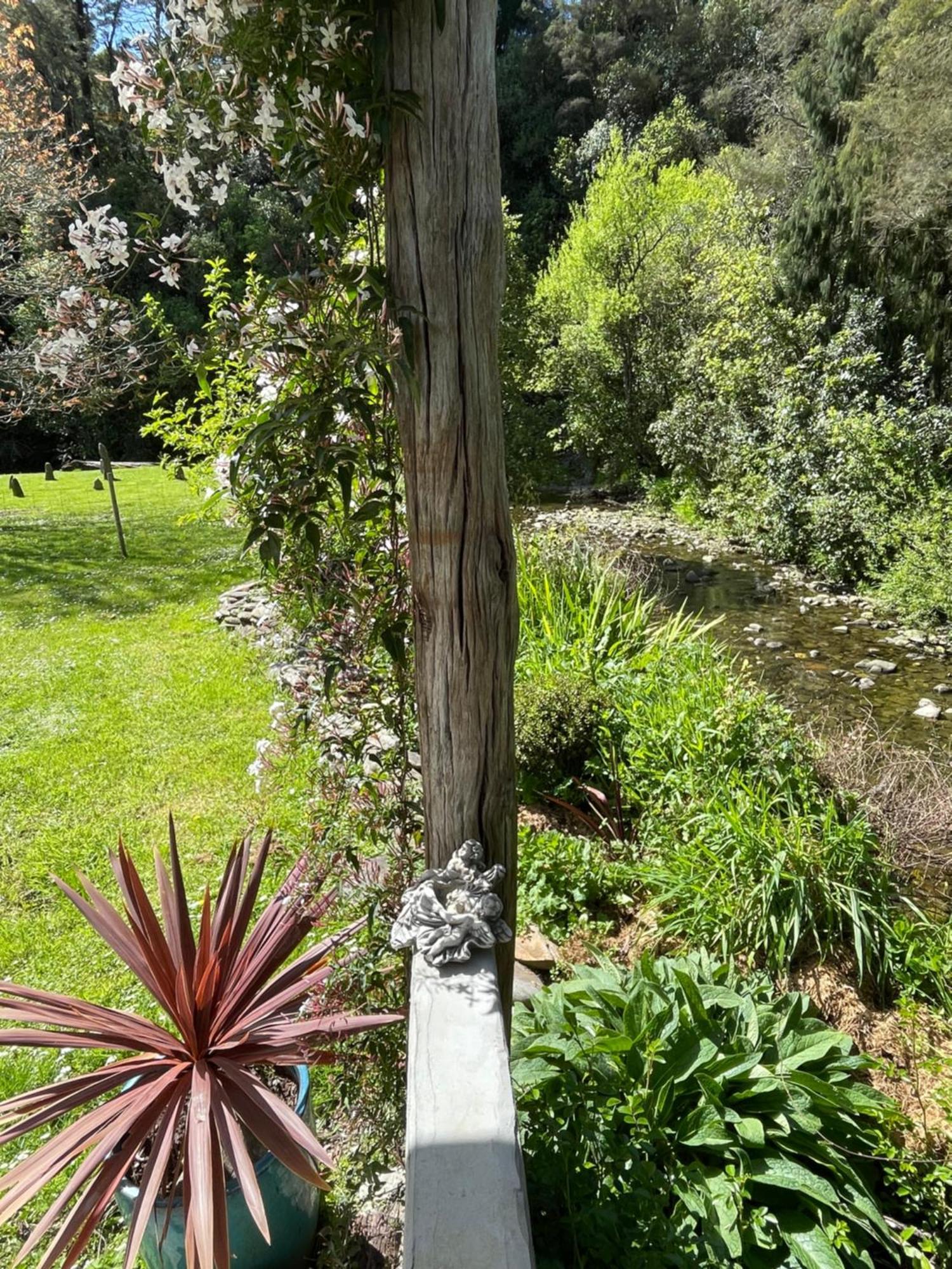 River Song Retreat Golden Bay Takaka Exterior photo